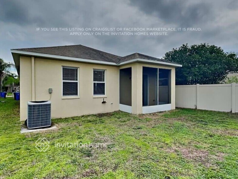 Building Photo - 15506 Long Cypress Dr