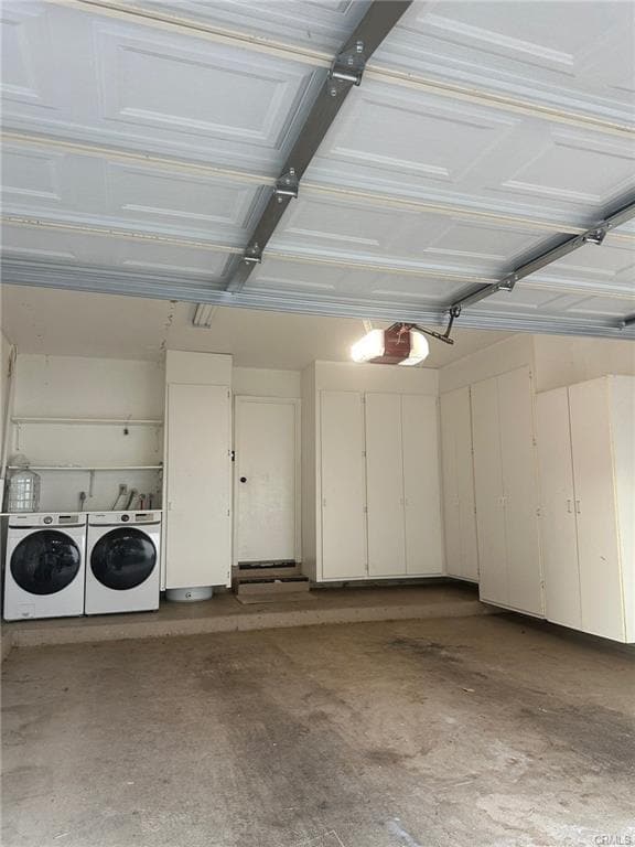 Building Photo - 10416 Larwin Ave