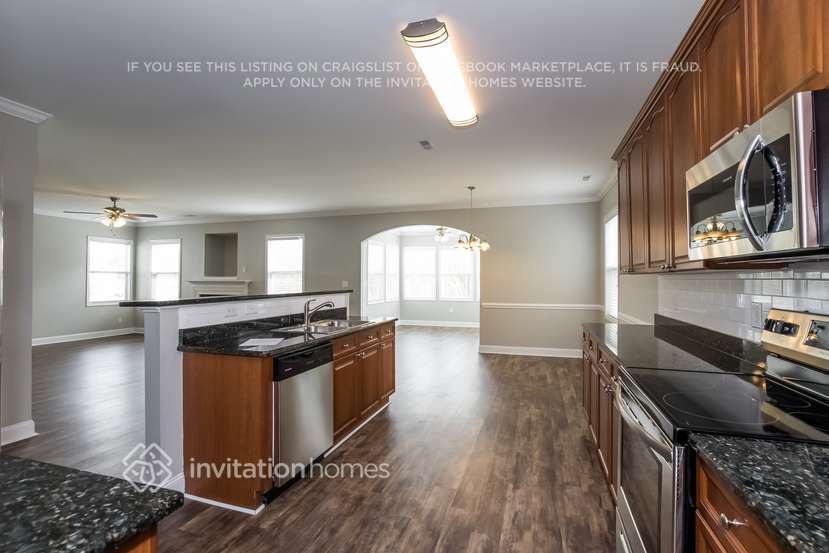 Building Photo - 1009 Theodore Ln