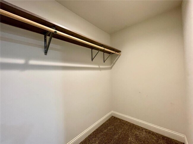 Building Photo - 5559 Turtle Lake Rd