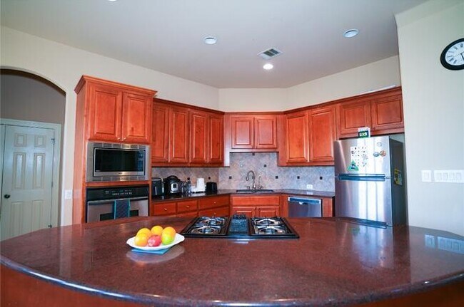 Building Photo - 11608 Spicewood Pkwy