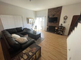 Building Photo - 1307 Aviation Blvd