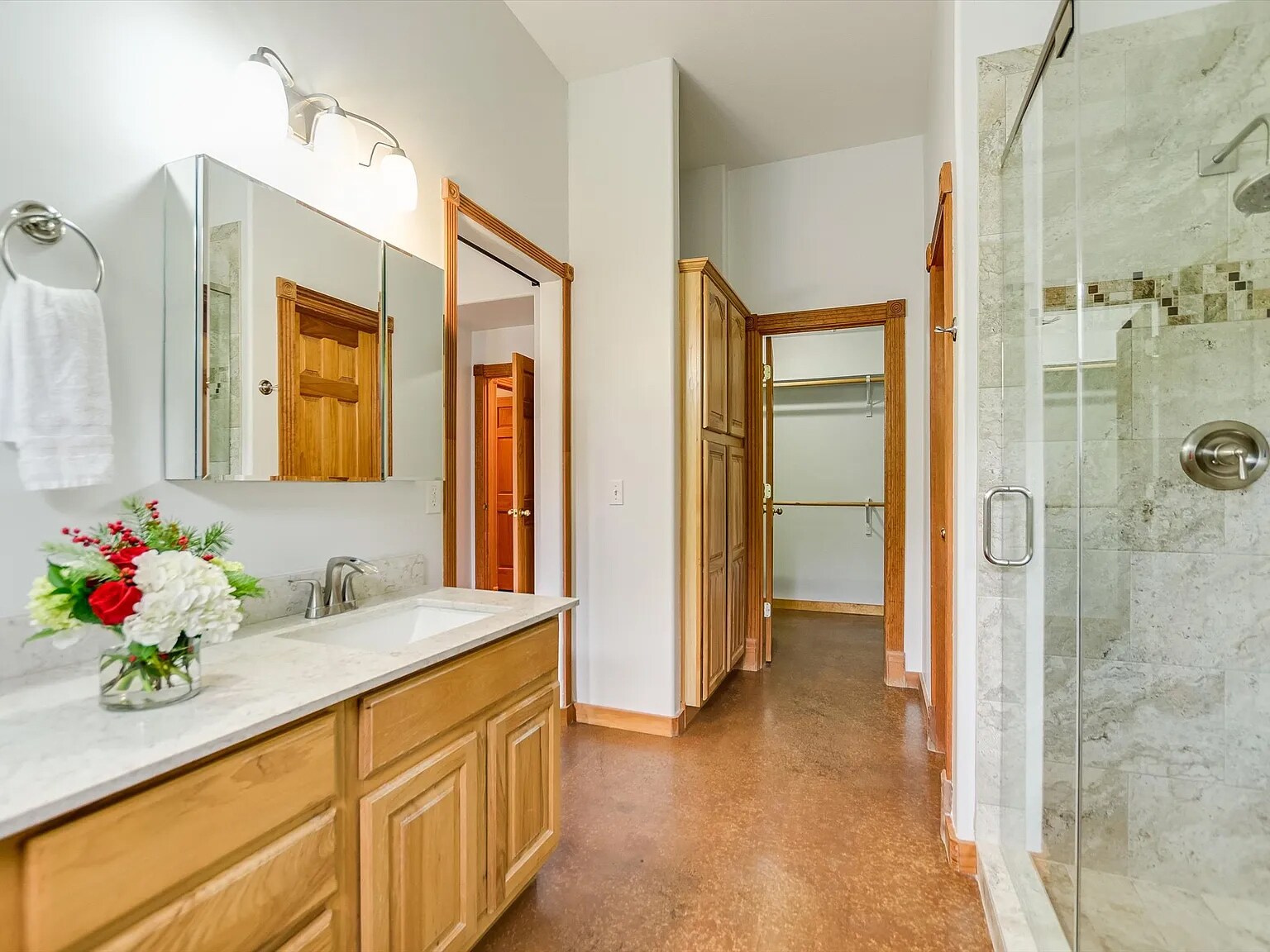 Building Photo - 1010 Foothills Dr