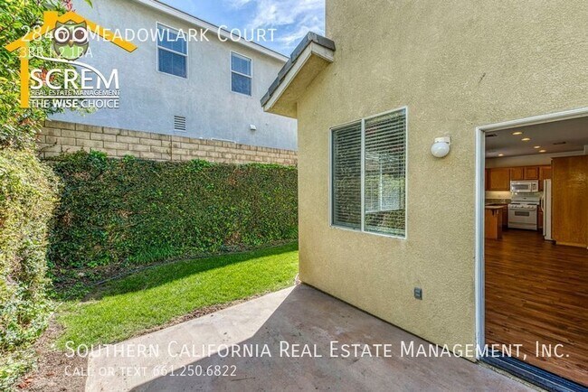 Building Photo - Three Bedroom Mayfair Home in Valencia