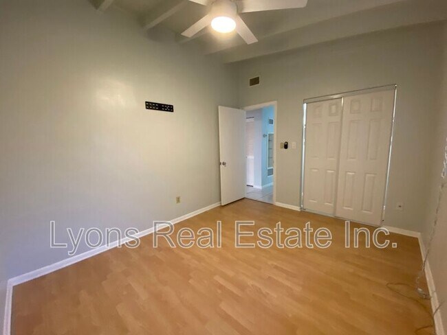 Building Photo - 394 N Spring Lake Blvd NW