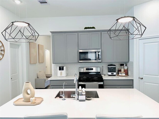 Building Photo - 7419 Caprock Cyn Ln