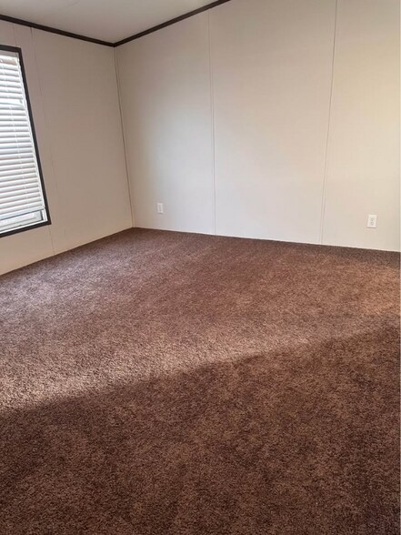 Building Photo - 3200 S Highland Park Dr