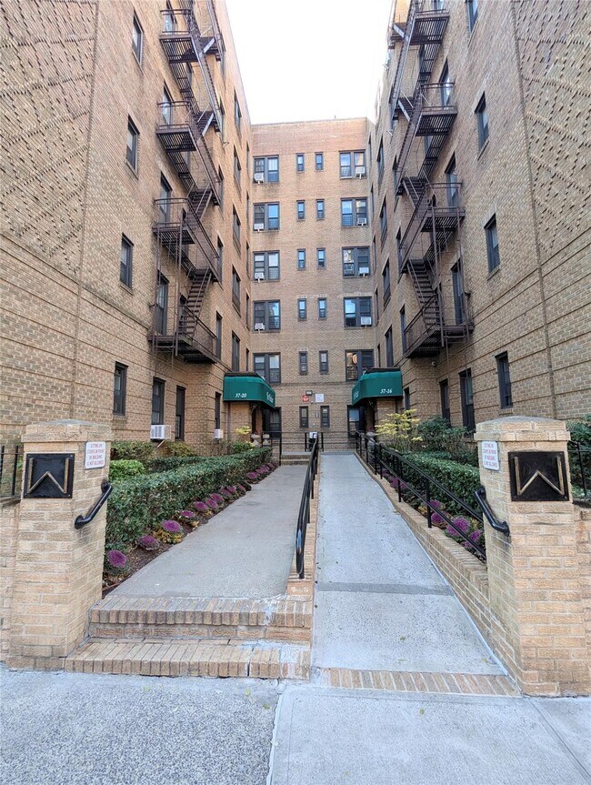 Building Photo - 37-20 83rd St