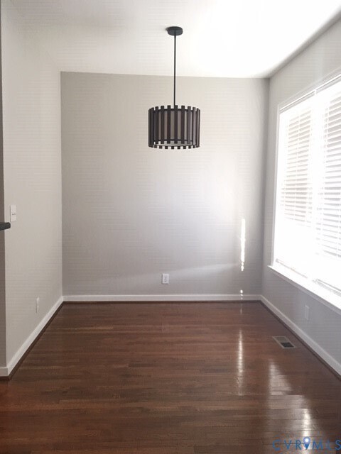 Building Photo - 7474 Pebble Lake Dr