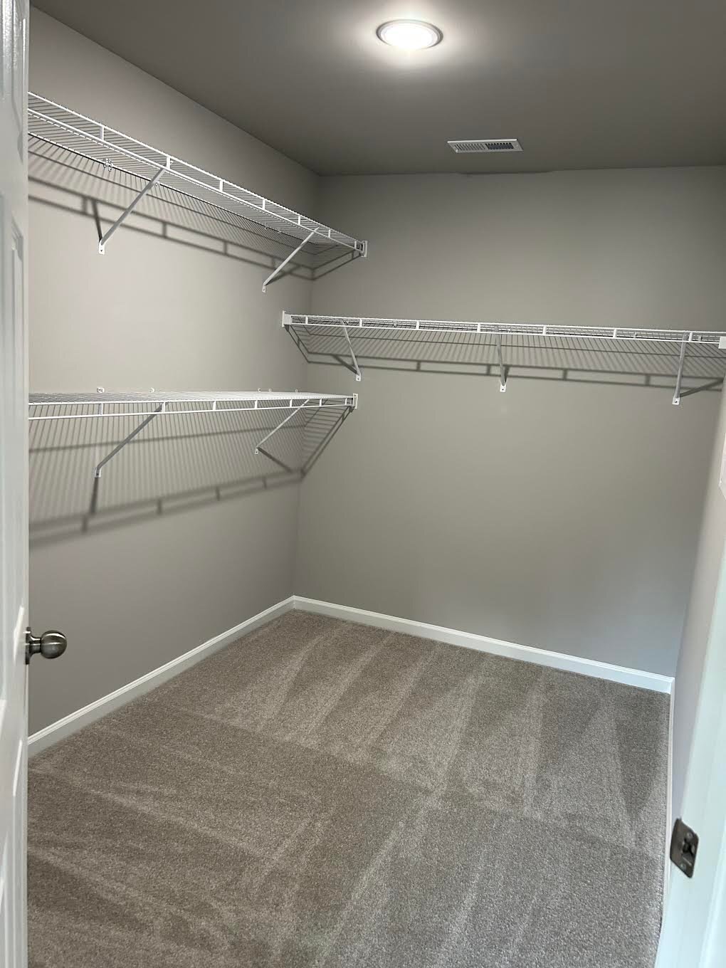 Building Photo - 402 Grand Oaks Dr