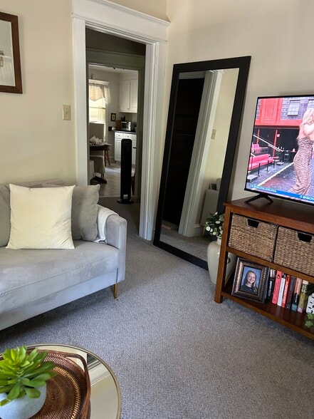 EXAMPLE ONLY UNIT NOT FURNISHED - 317 Richey Ave