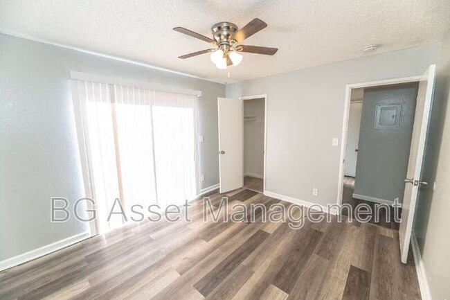 Building Photo - 1922 Ethan Way