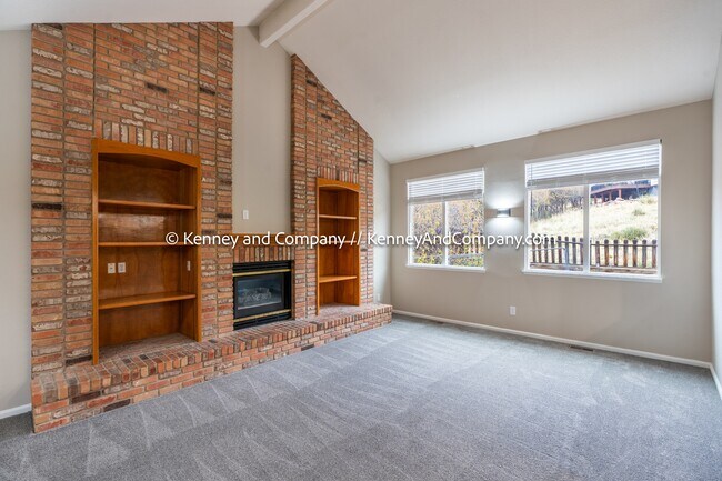 Building Photo - 1672 Smoke Ridge Dr