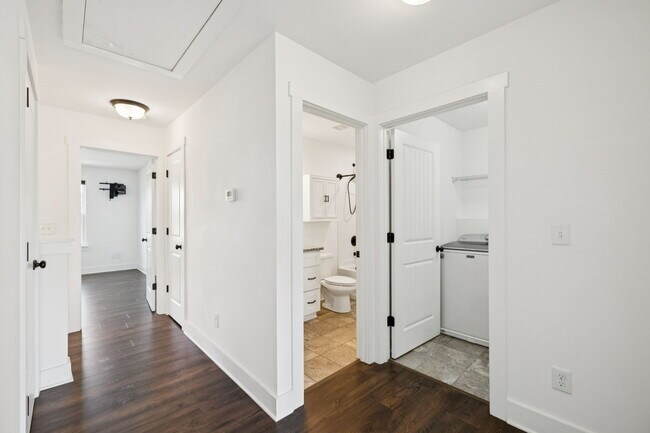 Building Photo - 2183 Nectar Ln