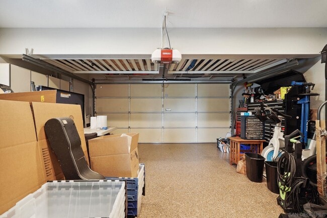 Building Photo - 26 Mercato