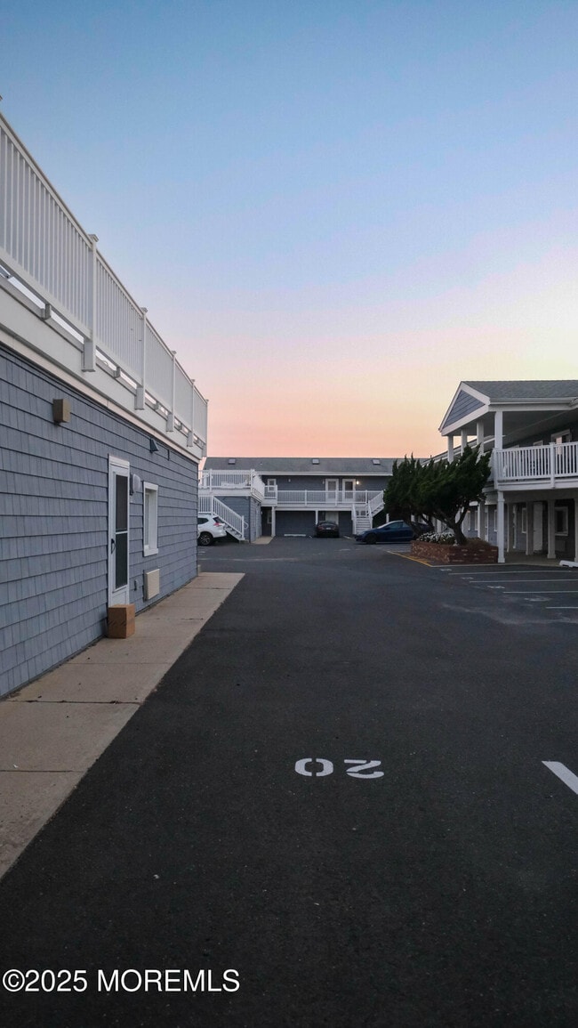 Building Photo - 100 Ocean Ave N