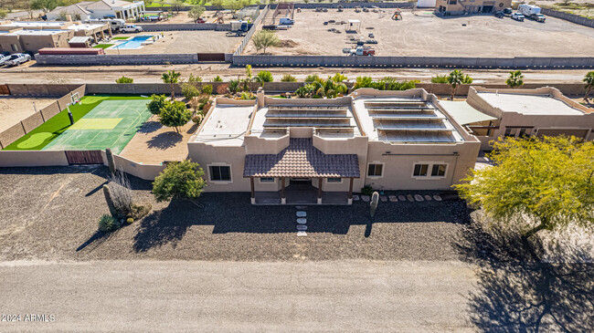 Building Photo - 2731 W Desert Ranch Rd