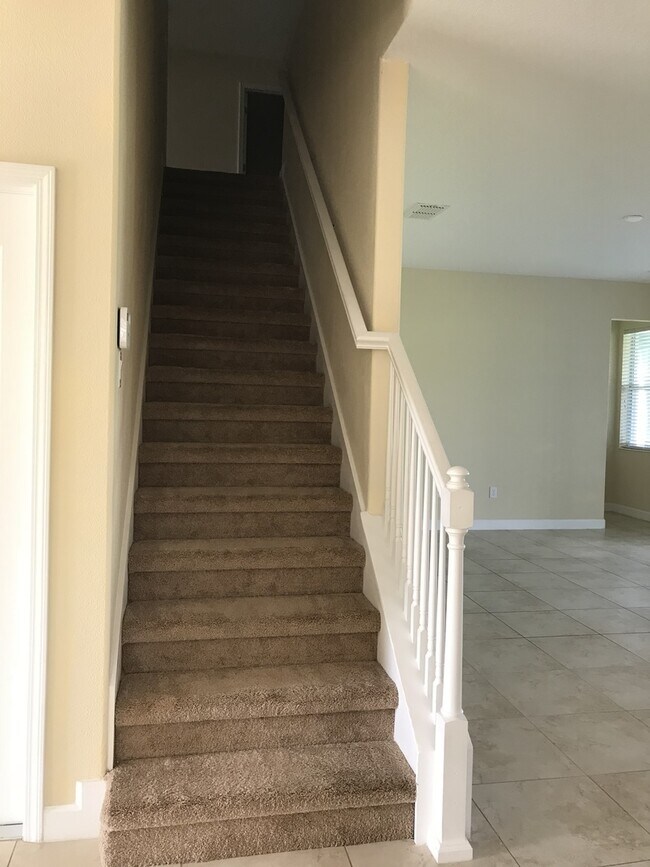Building Photo - 7 BEDROOM 4 BATH AT INDEPENDENCE WINTER GA...