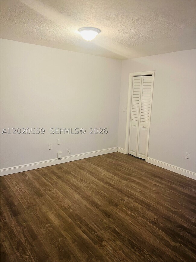 Building Photo - 8401 NW 20th Ct