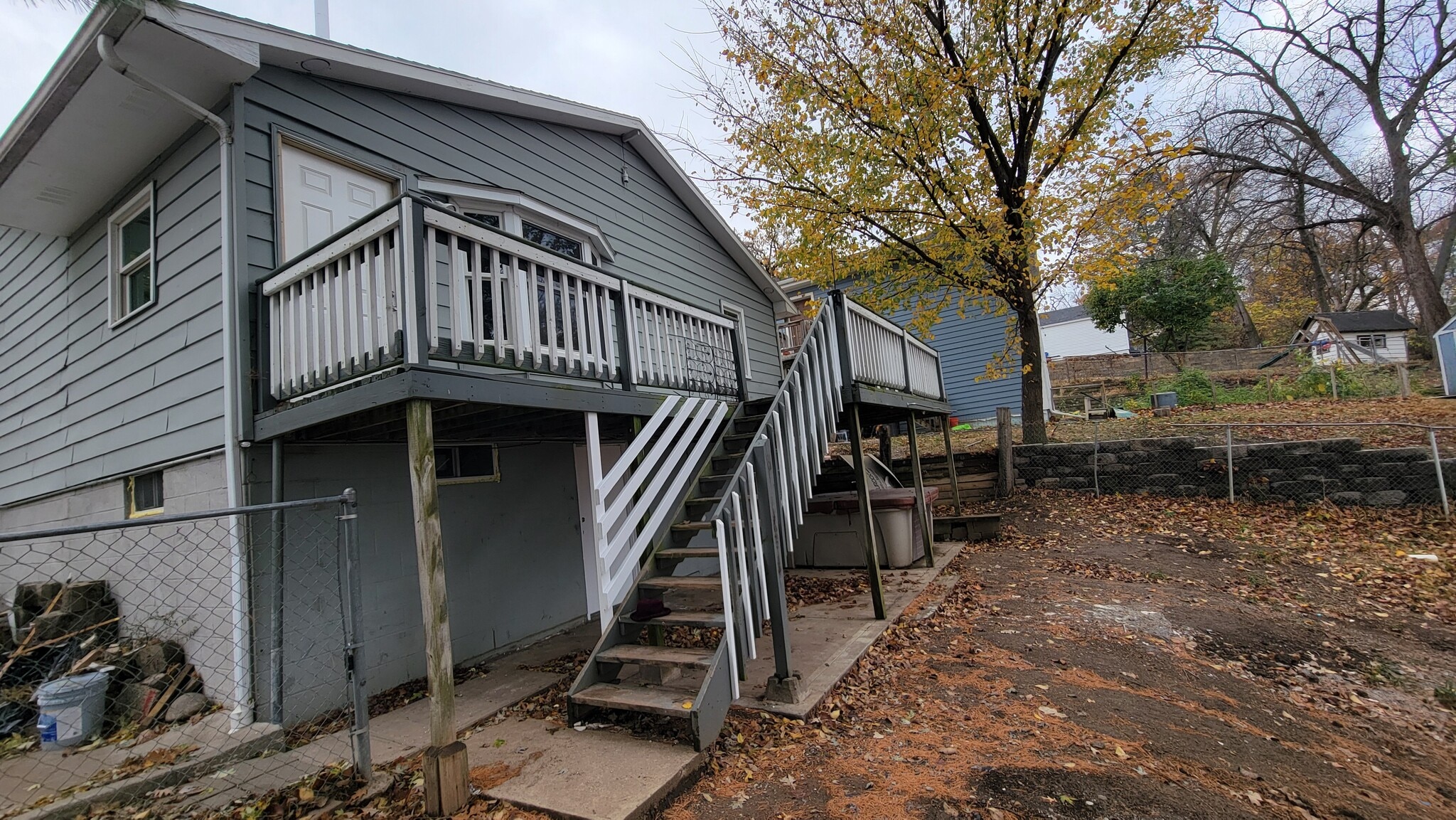 Building Photo - 9 Hillside Ave