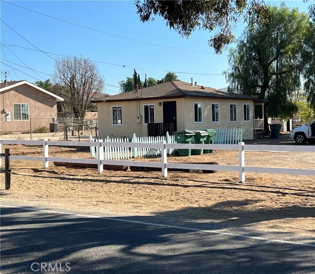 Building Photo - 430 Seventh St