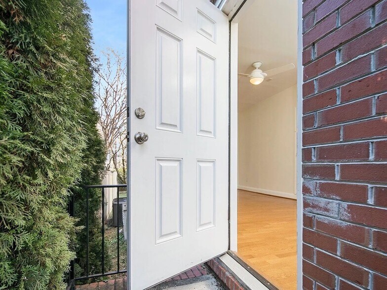 Building Photo - 4908 45th St NW