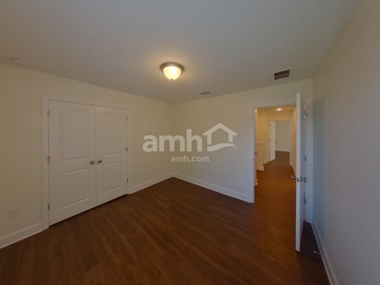 Building Photo - 3366 Bridge Haven Dr