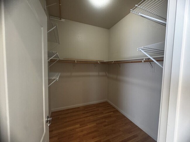 Building Photo - Gated 55+ Community - 2 bedroom/2bathroom