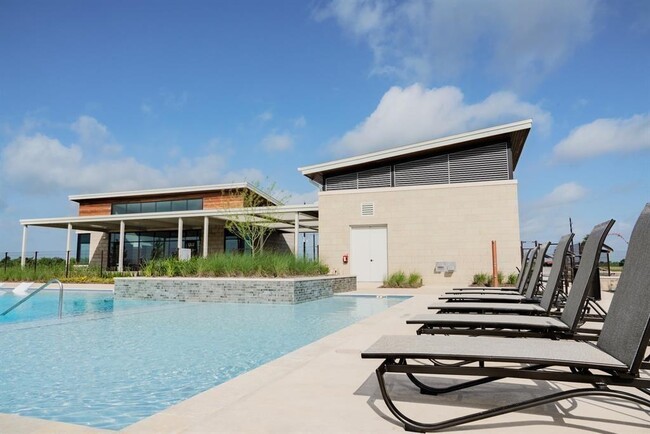 Building Photo - 17010 Daylily Dune Wy