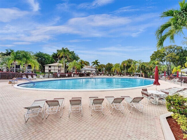 Building Photo - 9974 N Belfort Cir