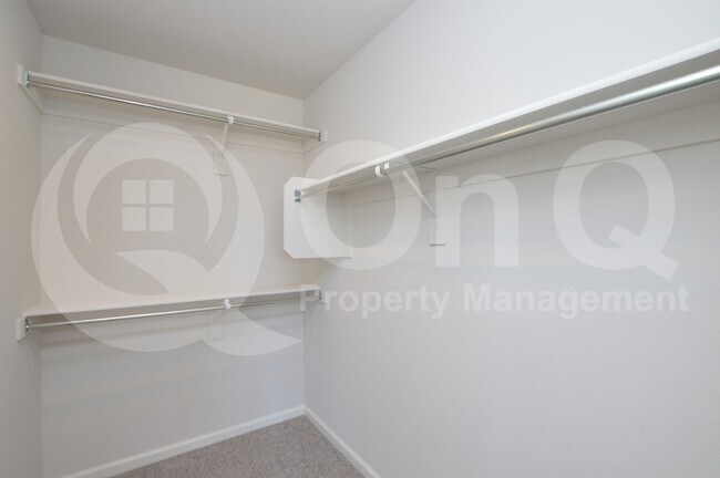 Building Photo - 777 Silvercreek Ln