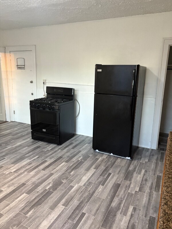 Building Photo - 0 Kensington St