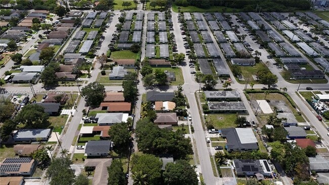Building Photo - 2260 Charleston St