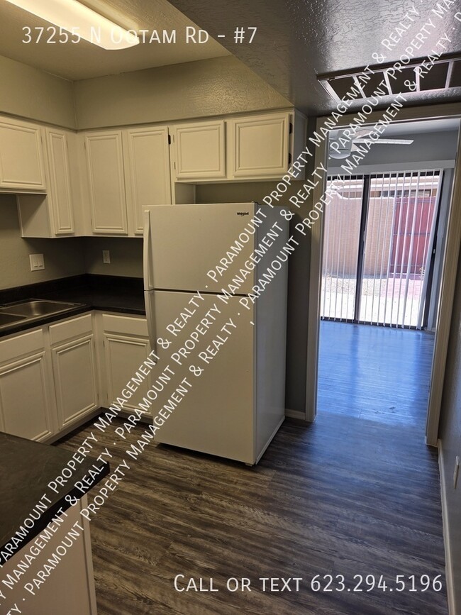 Building Photo - 37255 N Ootam Rd