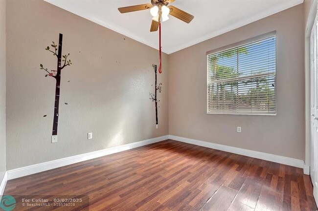 Building Photo - 3315 Merrick Ln