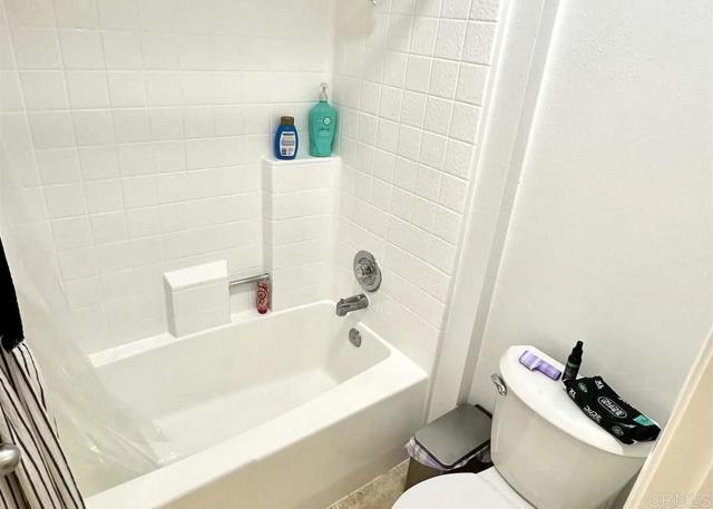 Building Photo - 9829 Caspi Gardens Dr