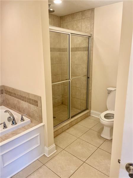 Building Photo - 112 Hidden Springs Dr