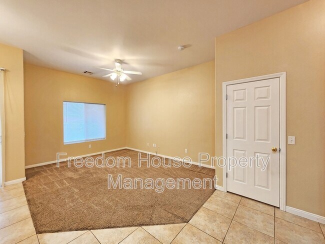 Building Photo - 1421 Star Rd