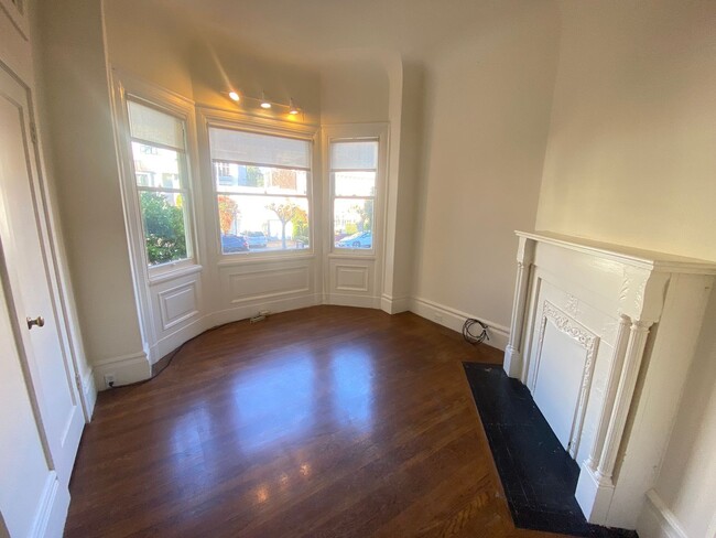 Building Photo - 2843-2845 Green St (Pacific Heights)