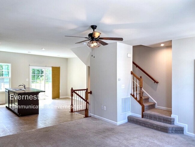 Building Photo - 8433 Devries Ln