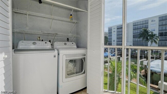 Building Photo - 4531 Bay Beach Ln