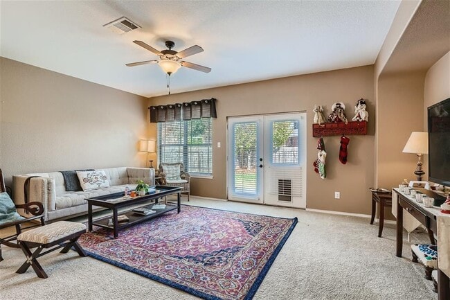 Building Photo - 1000 Sussex Way