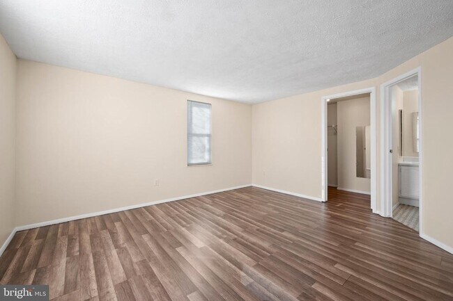 Building Photo - 26008 Brigadier Pl