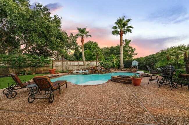 Building Photo - 4003 Perry Knoll Ct