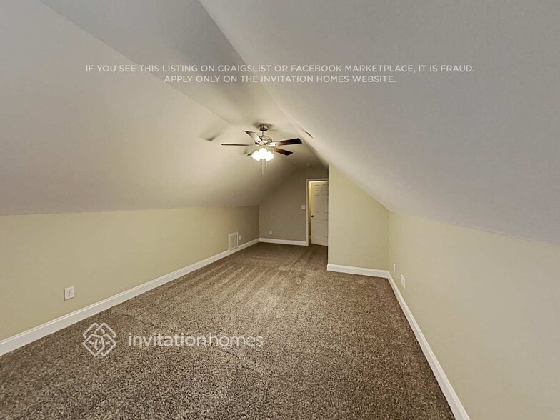 Building Photo - 508 Riverglen Dr NW