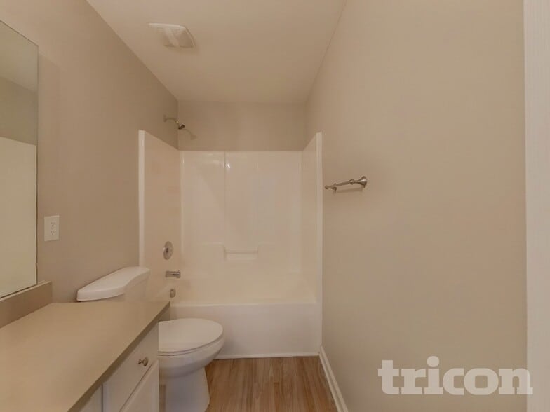 Building Photo - 2008 Pheasant Glen Rd