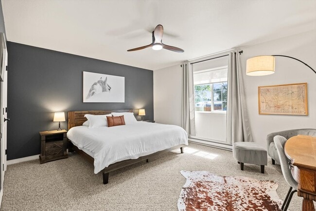 Building Photo - Glacier Chalet – Cozy Columbia Falls Retre...