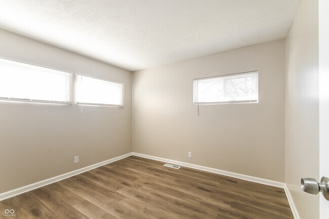 Building Photo - 4701 N Kitley Ave