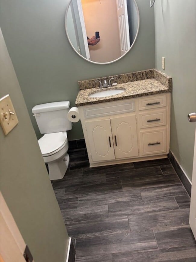 Building Photo - Where Renting Feels Like Home. Available Now!