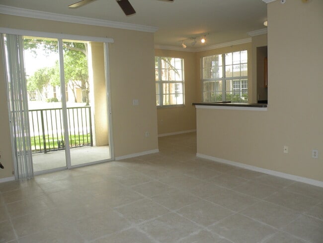 Building Photo - 15025 Michelangelo Blvd